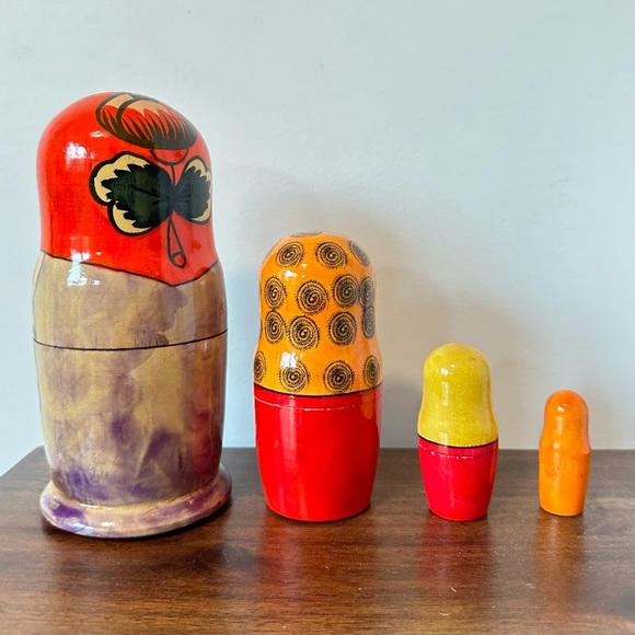 VINTAGE Soviet Union Wooden Russian Nesting Doll Set - Picture 2 of 7